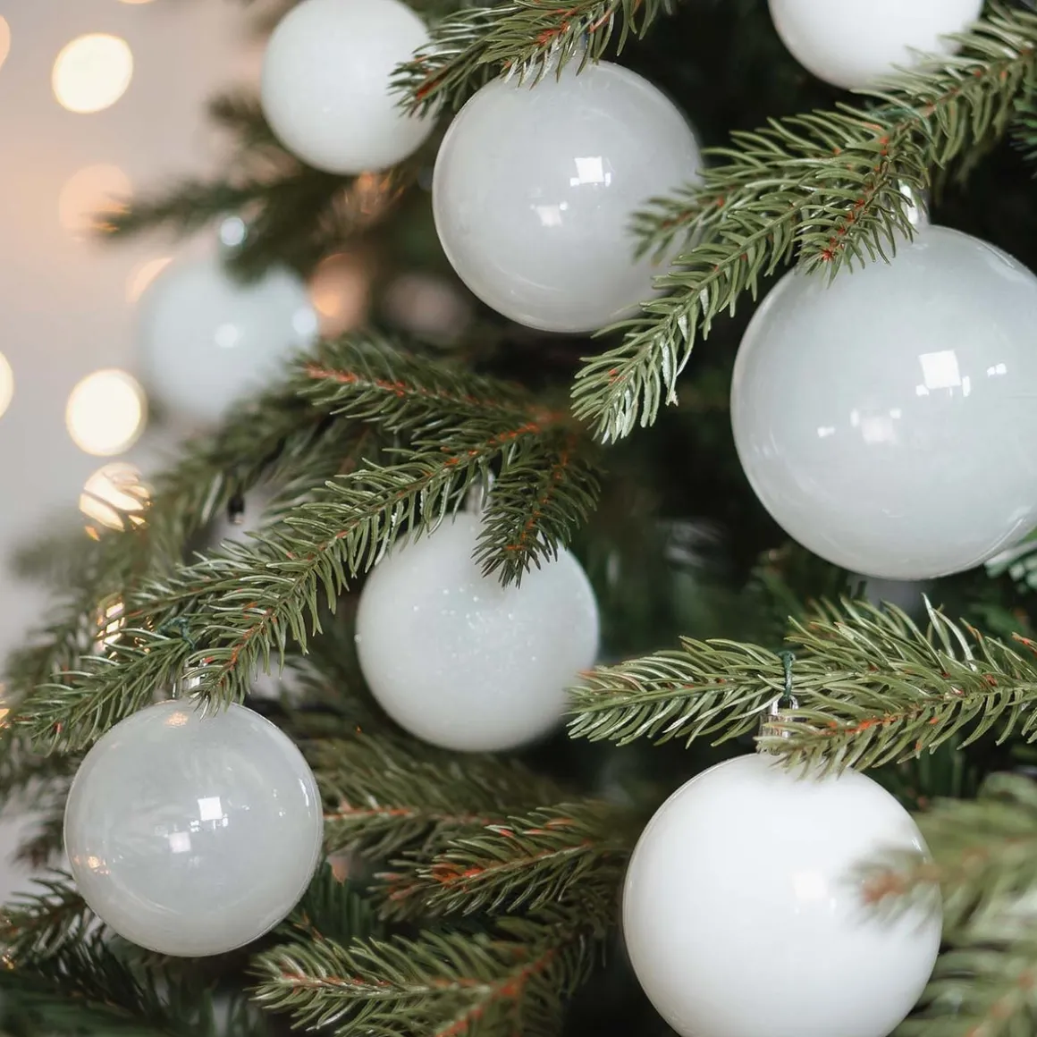 44 Weihnachtskugeln, Weiß, Kunststoff, 5-8 Cm