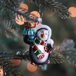 Anhänger Pinguin Mit Geschenken, Schwarz-weiß, Glas, 9 Cm