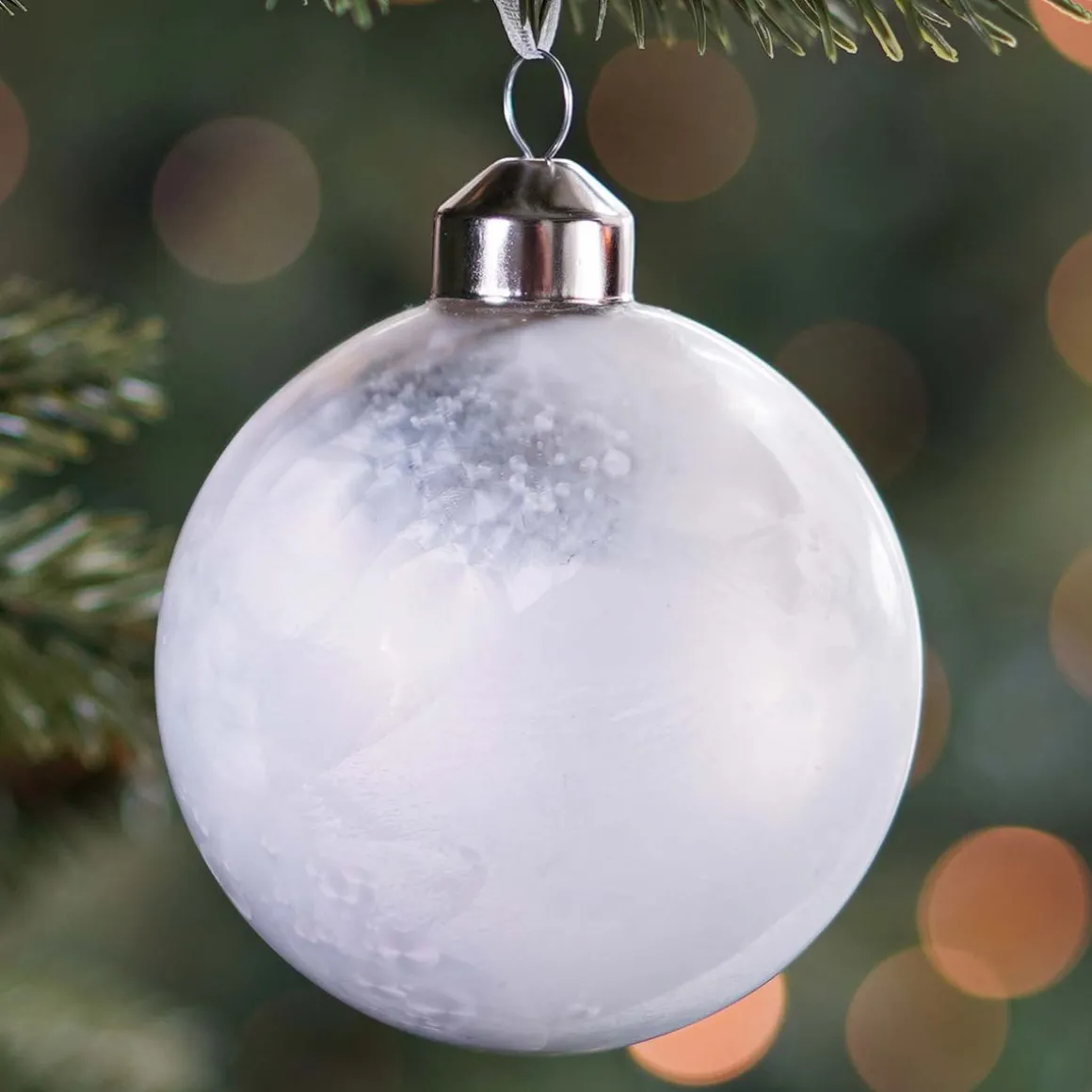 Außergewöhnliche Weihnachtskugel Eiseffekt, Weiß, Glas, 8 Cm