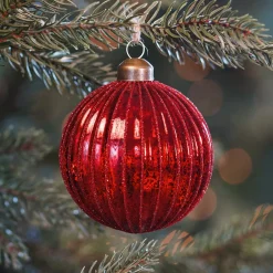 Dunkelrote Craquelé-Weihnachtskugel Mit Glitzerlinien