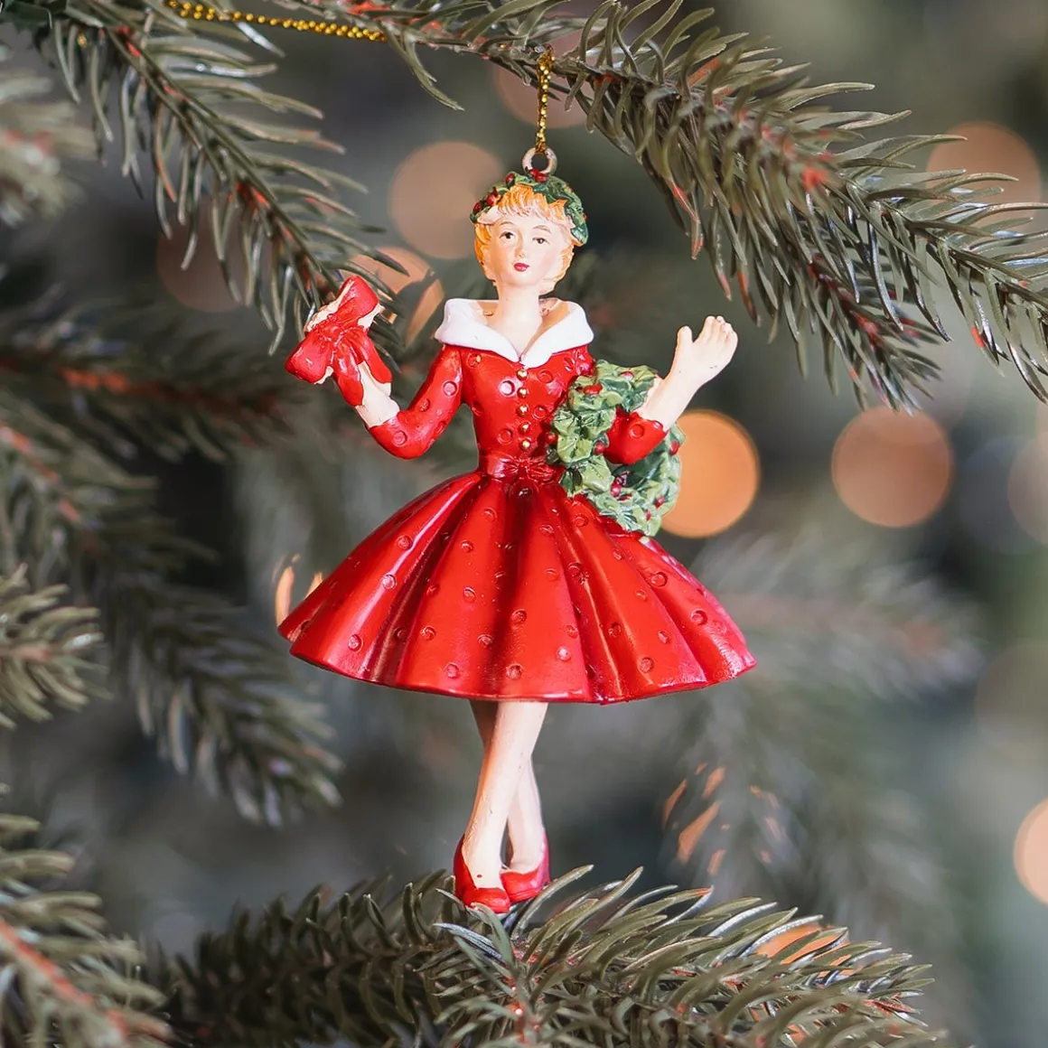 Eleganter Weihnachtsanhänger: Frau Mit Rotem Kleid