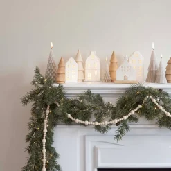 Holz-Weihnachtsbaum Mit Schlichtem Design