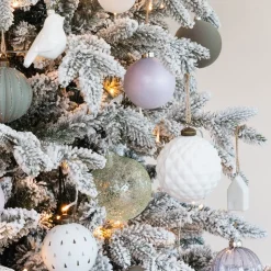 Künstlicher Weihnachtsbaum Mit Schnee Und Beleuchtung, Djill Kiefer, 215 Cm