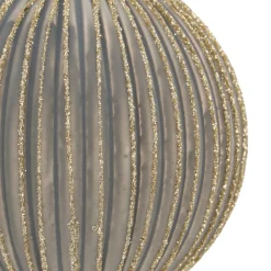 Landhaus-Style: Grüne Weihnachtskugel Mit Goldenem Glitzer