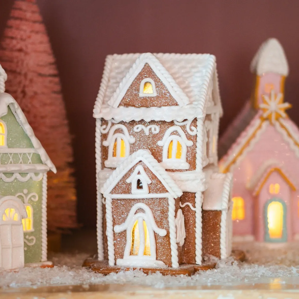 LED Lebkuchenhaus, Braun-weiß, Modelliermasse, 19 Cm