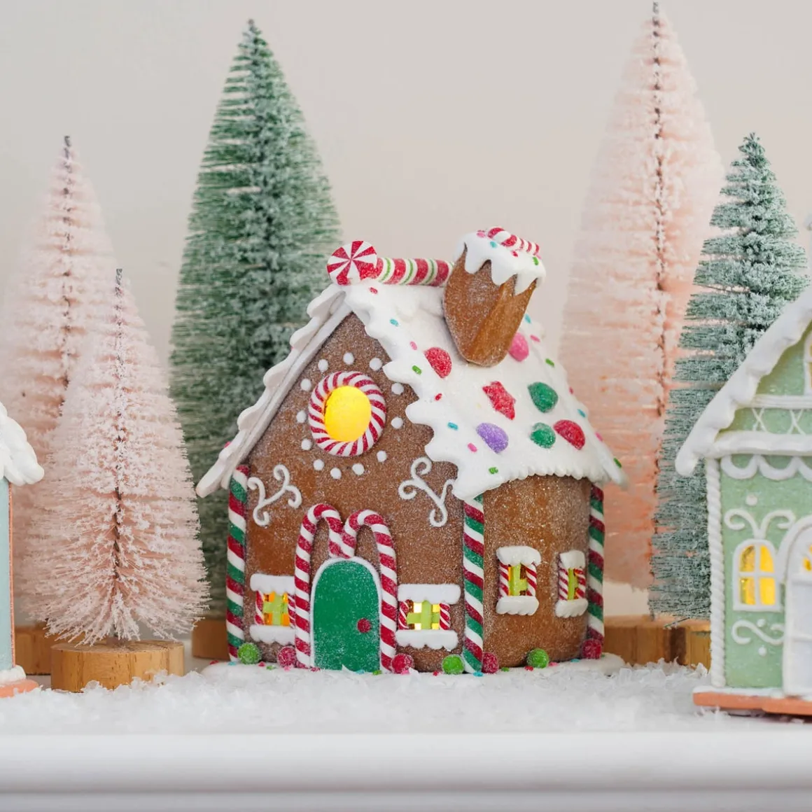 LED Lebkuchenhaus Mit Zuckerstangen, Modelliermasse, 15 Cm