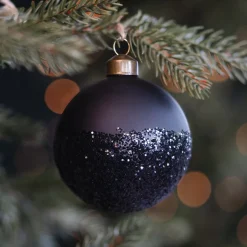 Mattschwarze Weihnachtskugel Mit Schwarzem Glitzerdekor
