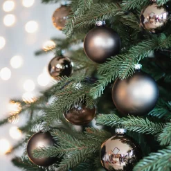 Stylische Haselnussbraune Weihnachtskugel Im Set 44 Stück In Praktischer Box